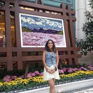 Meet your Posher, Sharon